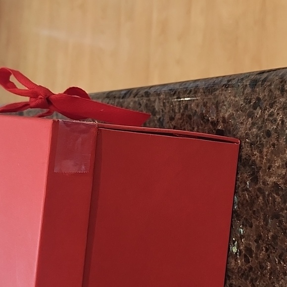 Beautiful Jewelry Box - Picture 14 of 15